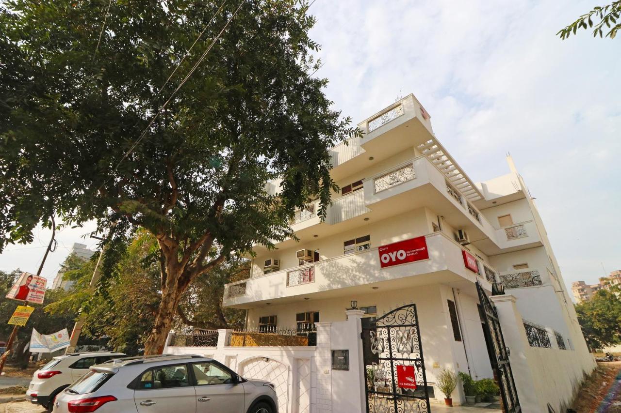 Oyo 6608 Sector 56 Hotel Badshahpur Luaran gambar