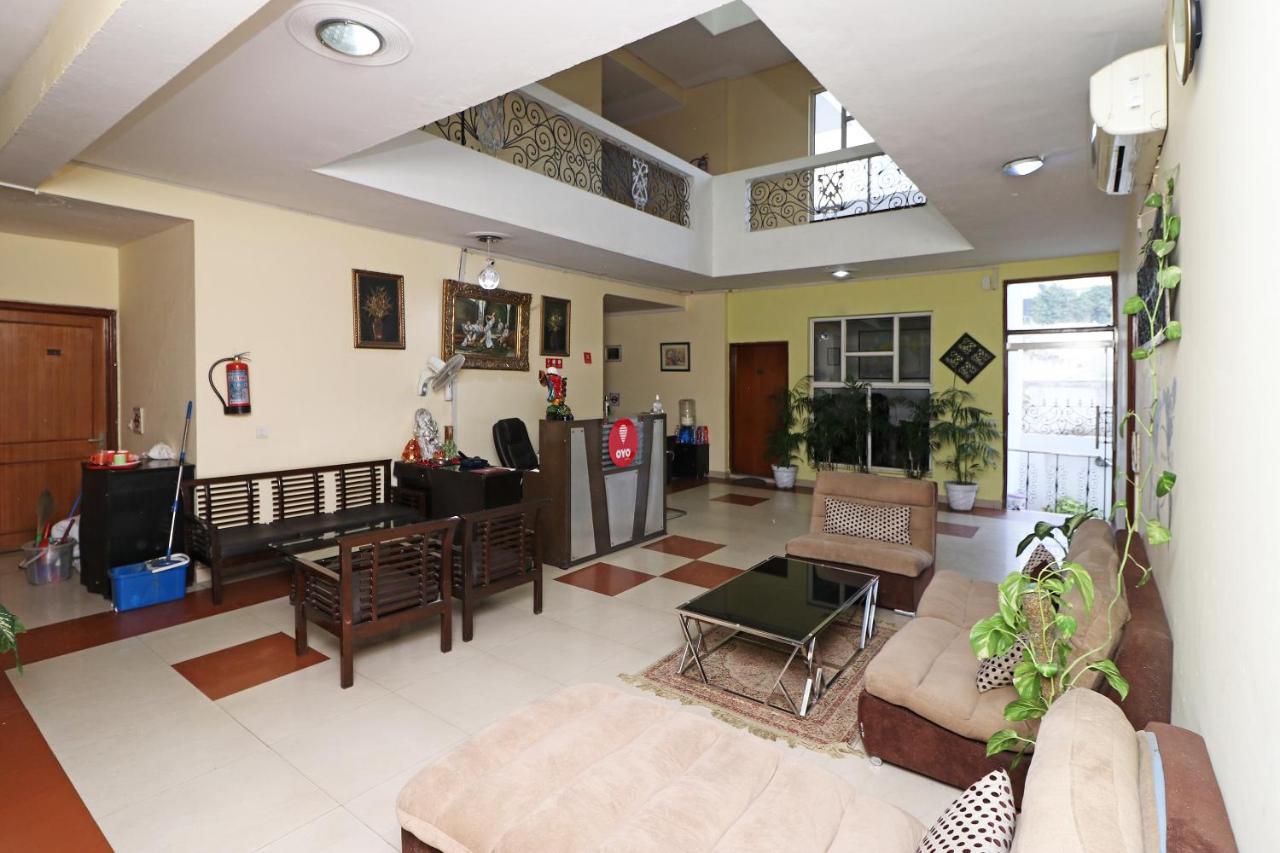 Oyo 6608 Sector 56 Hotel Badshahpur Luaran gambar